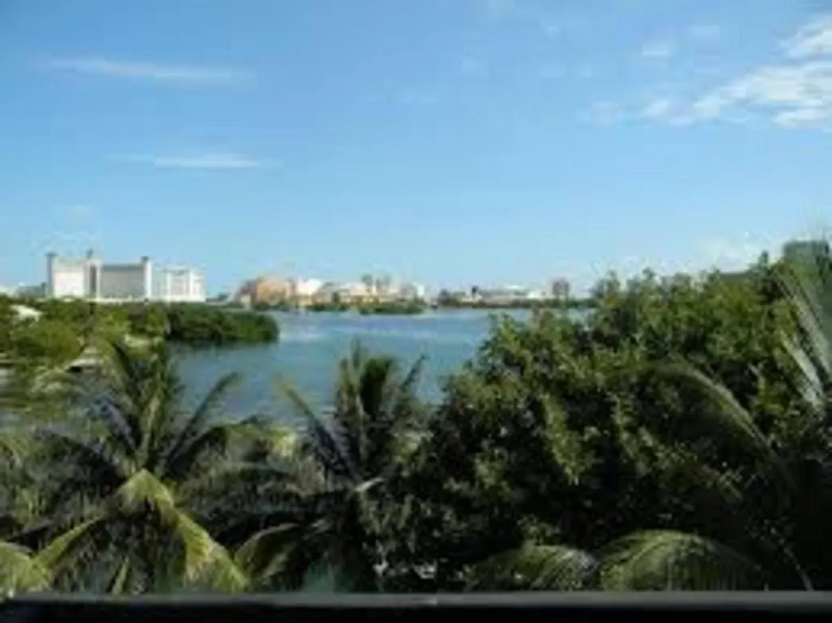 *** Hotel Lagoon Room Cancún Mexiko